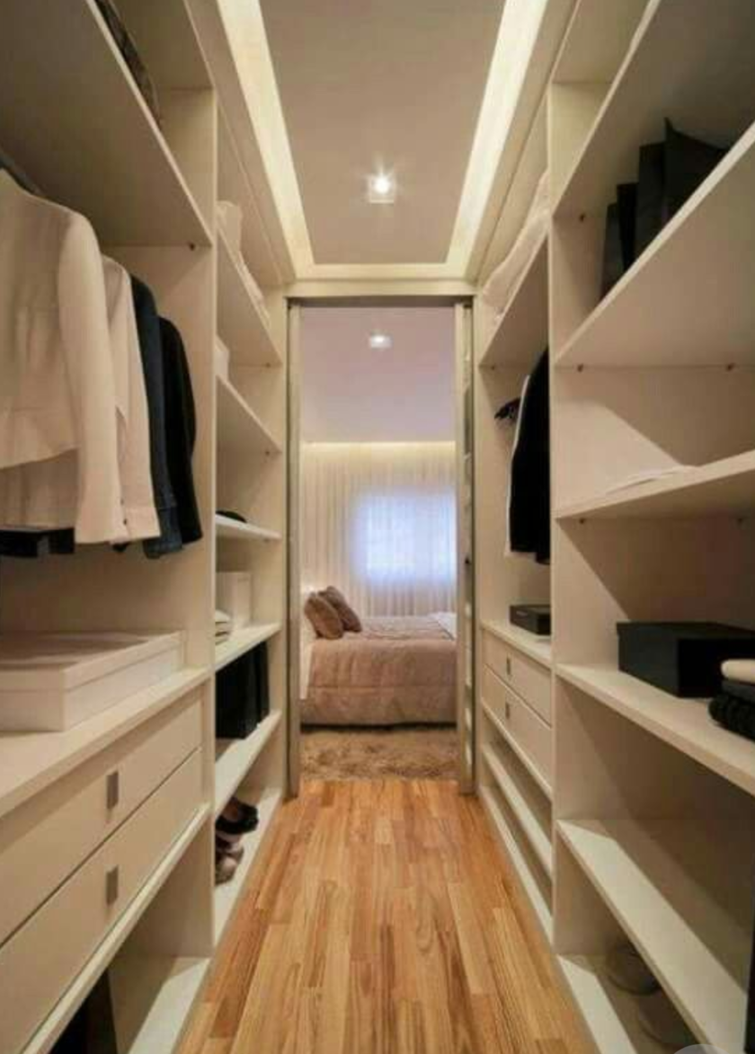 П-образная гардеробная комната в спальню Черемхово